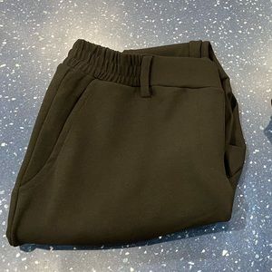 Black comfy dress pants!